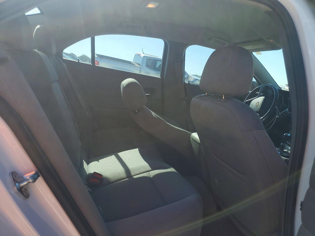 2016 Chevrolet Malibu Limited Ls - zdjęcie 10