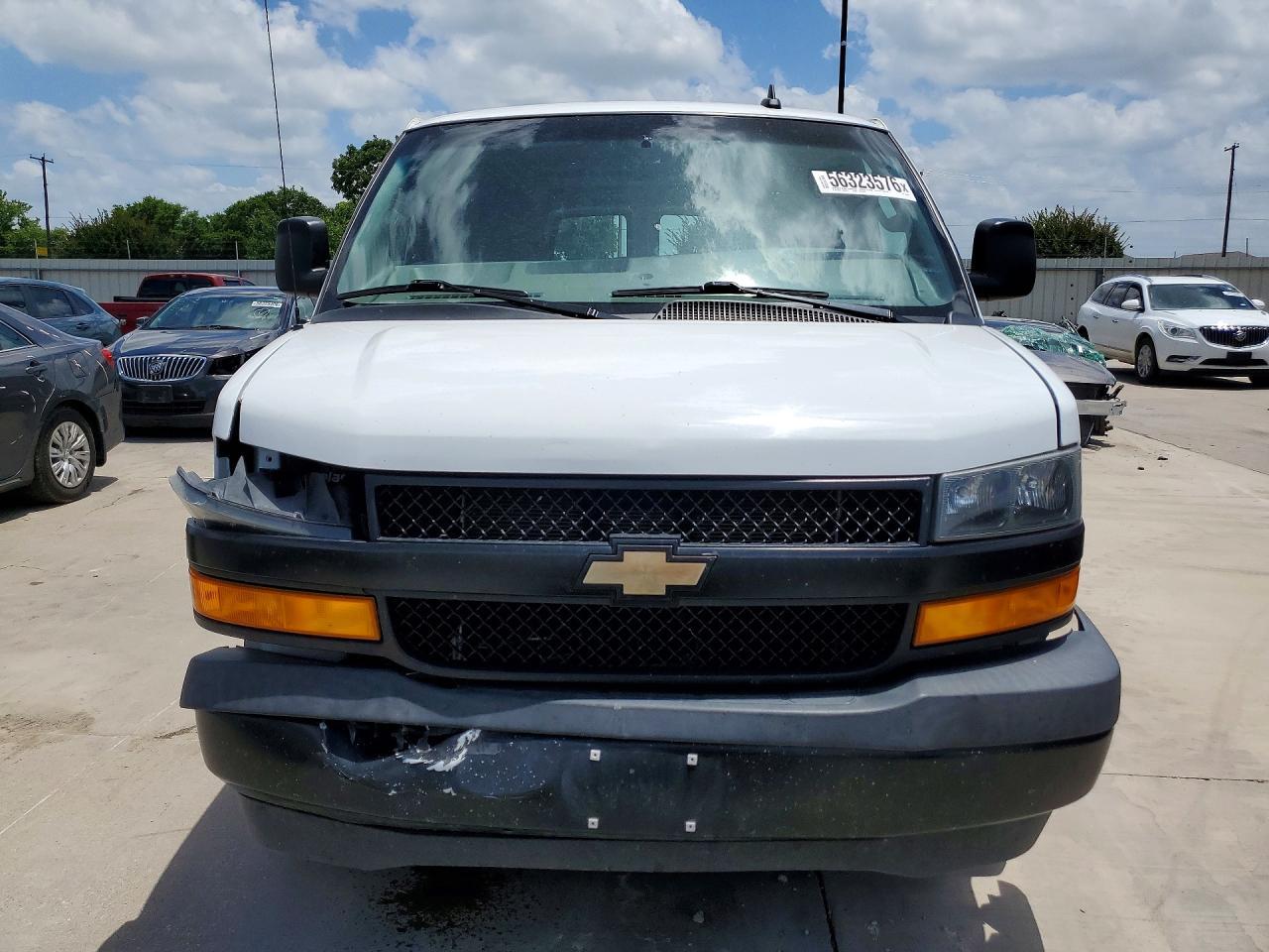 2020 Chevrolet Express G2500 - zdjęcie 5