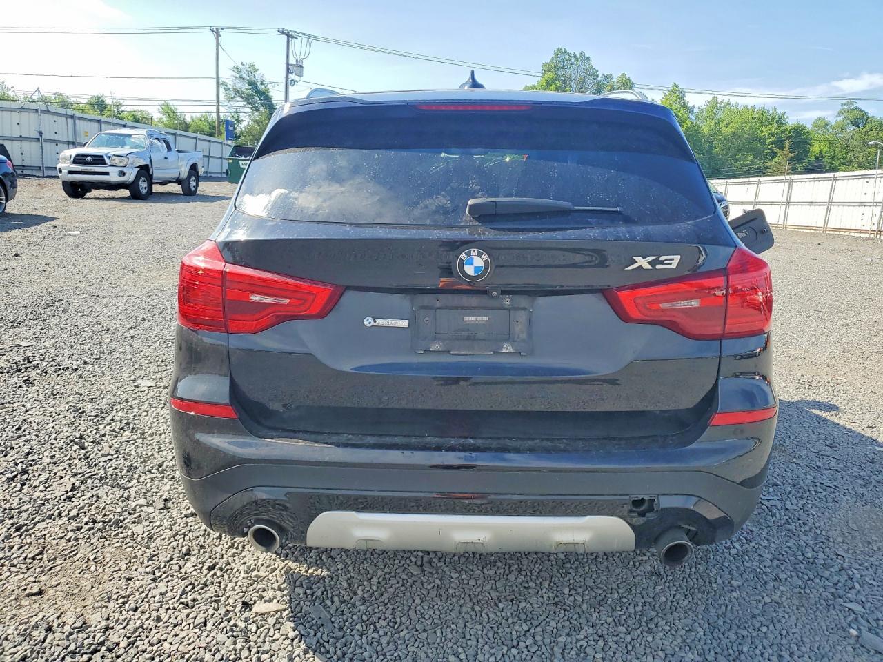 2018 BMW X3 xDrive30I - zdjęcie 6