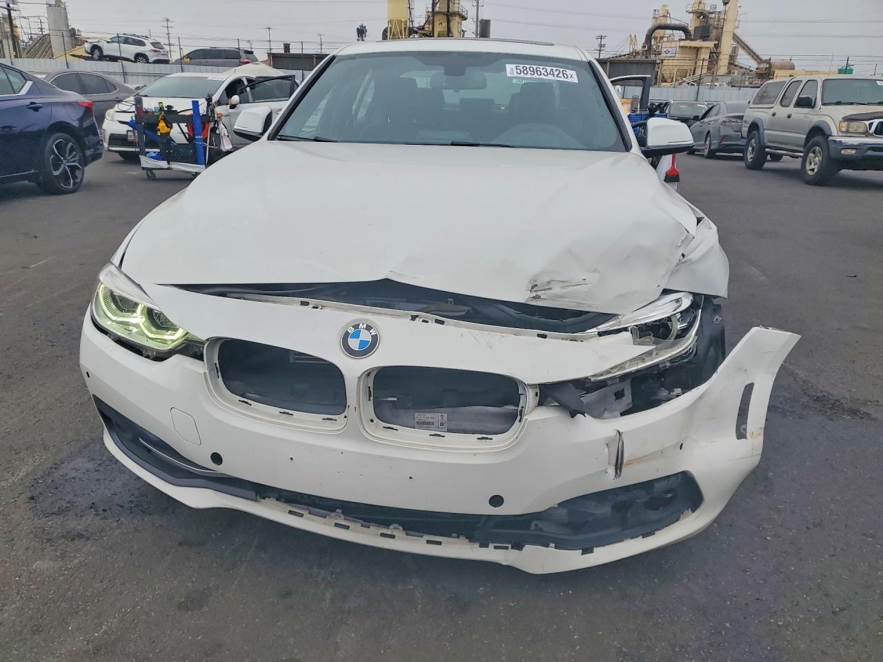 2018 BMW 330E - zdjęcie 5
