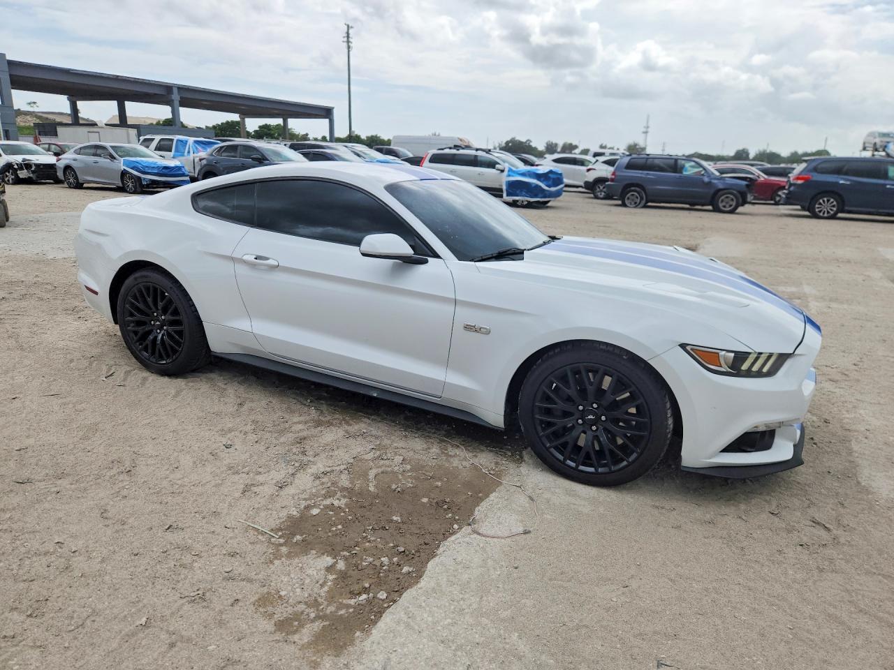 2017 Ford Mustang Gt - zdjęcie 4