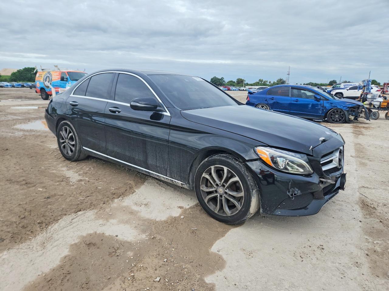 2016 Mercedes-Benz C 300 4Matic - zdjęcie 4
