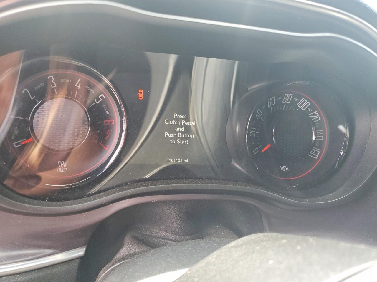 2016 Dodge Challenger R - zdjęcie 9