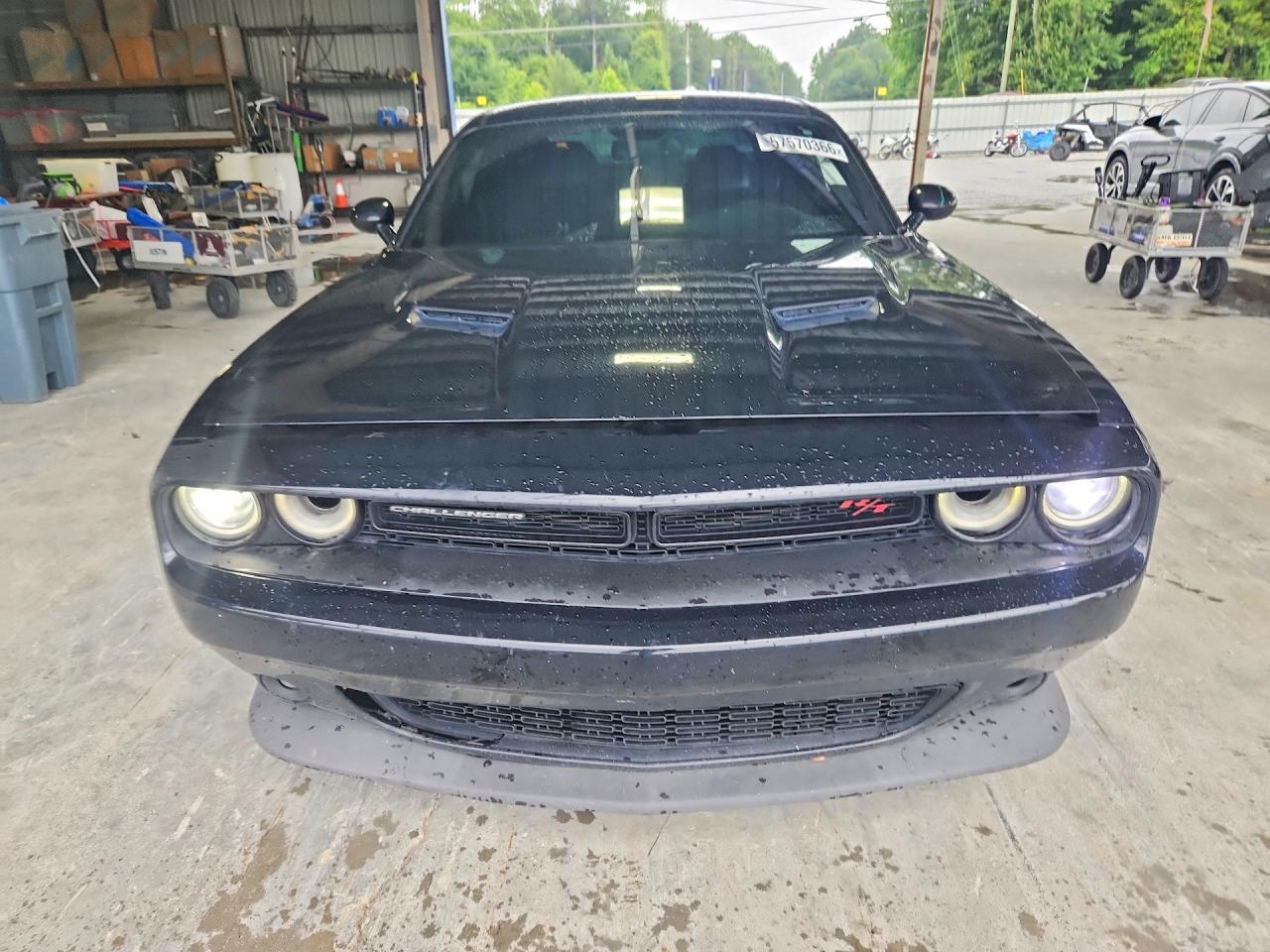 2016 Dodge Challenger R - zdjęcie 5