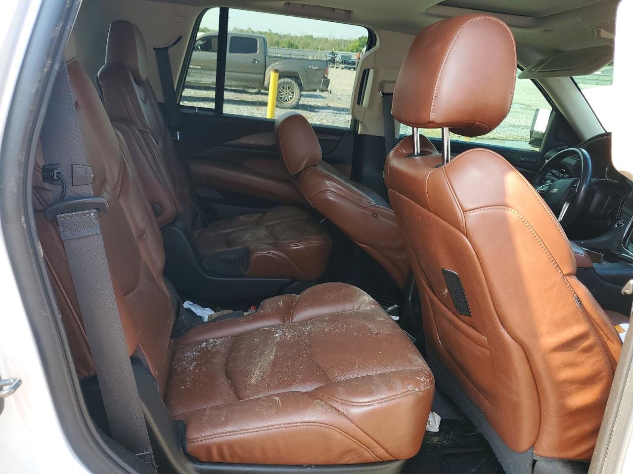 2018 Cadillac Escalade Luxury - zdjęcie 10