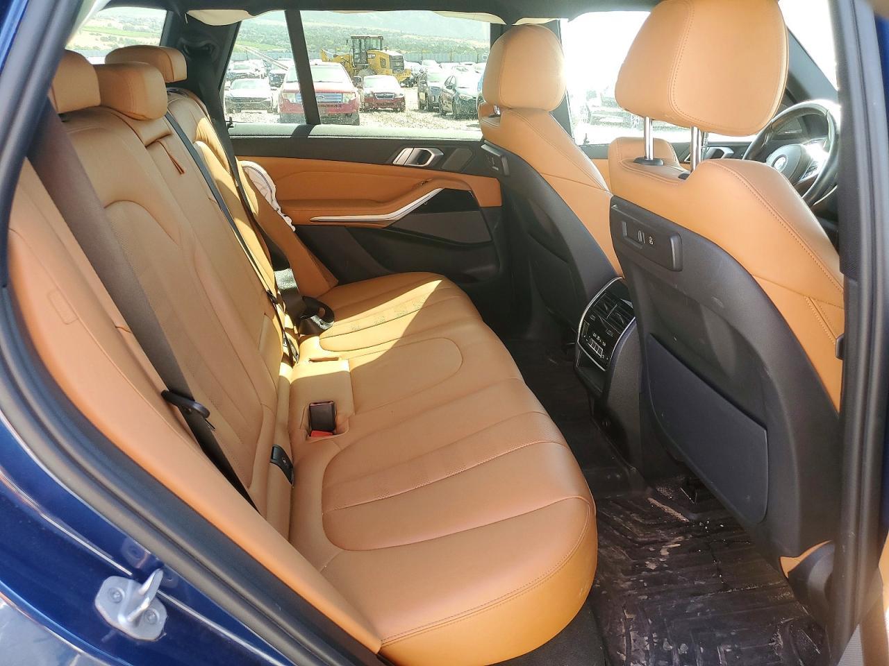 2021 BMW X5 xDrive40I - zdjęcie 10