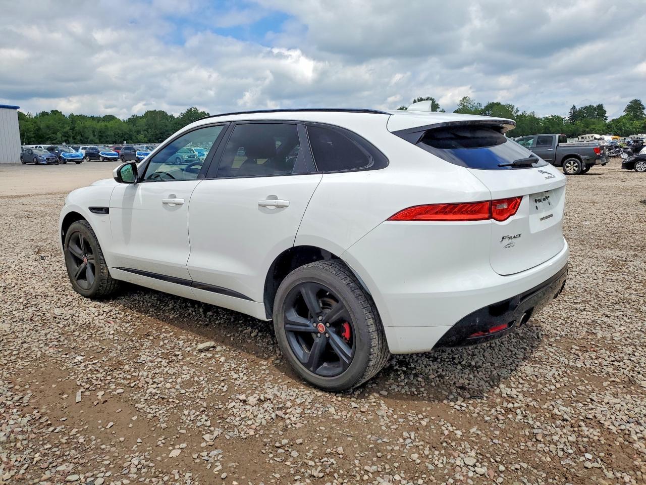 2019 Jaguar F-Pace S - zdjęcie 2