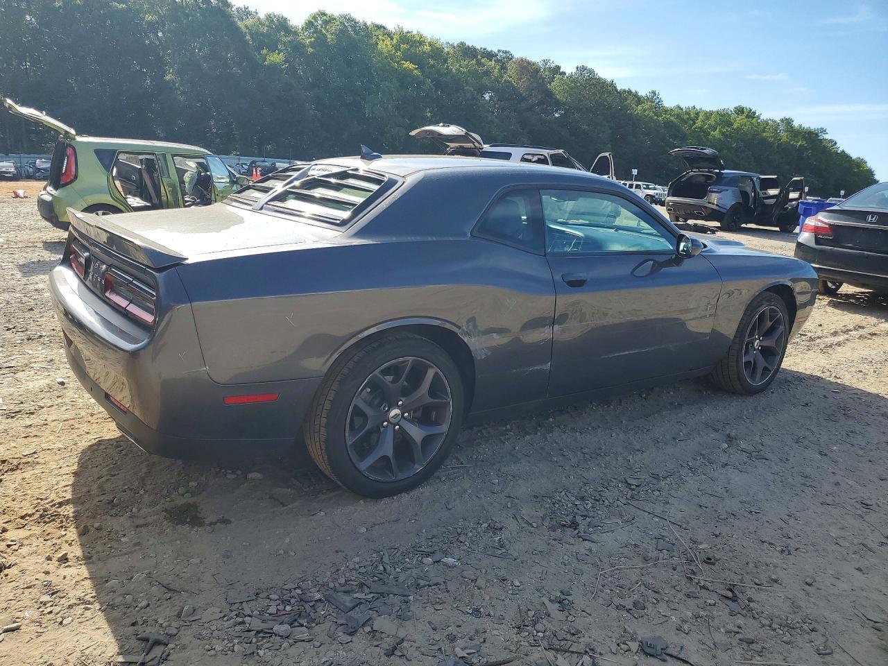 2019 Dodge Challenger Sxt - zdjęcie 3