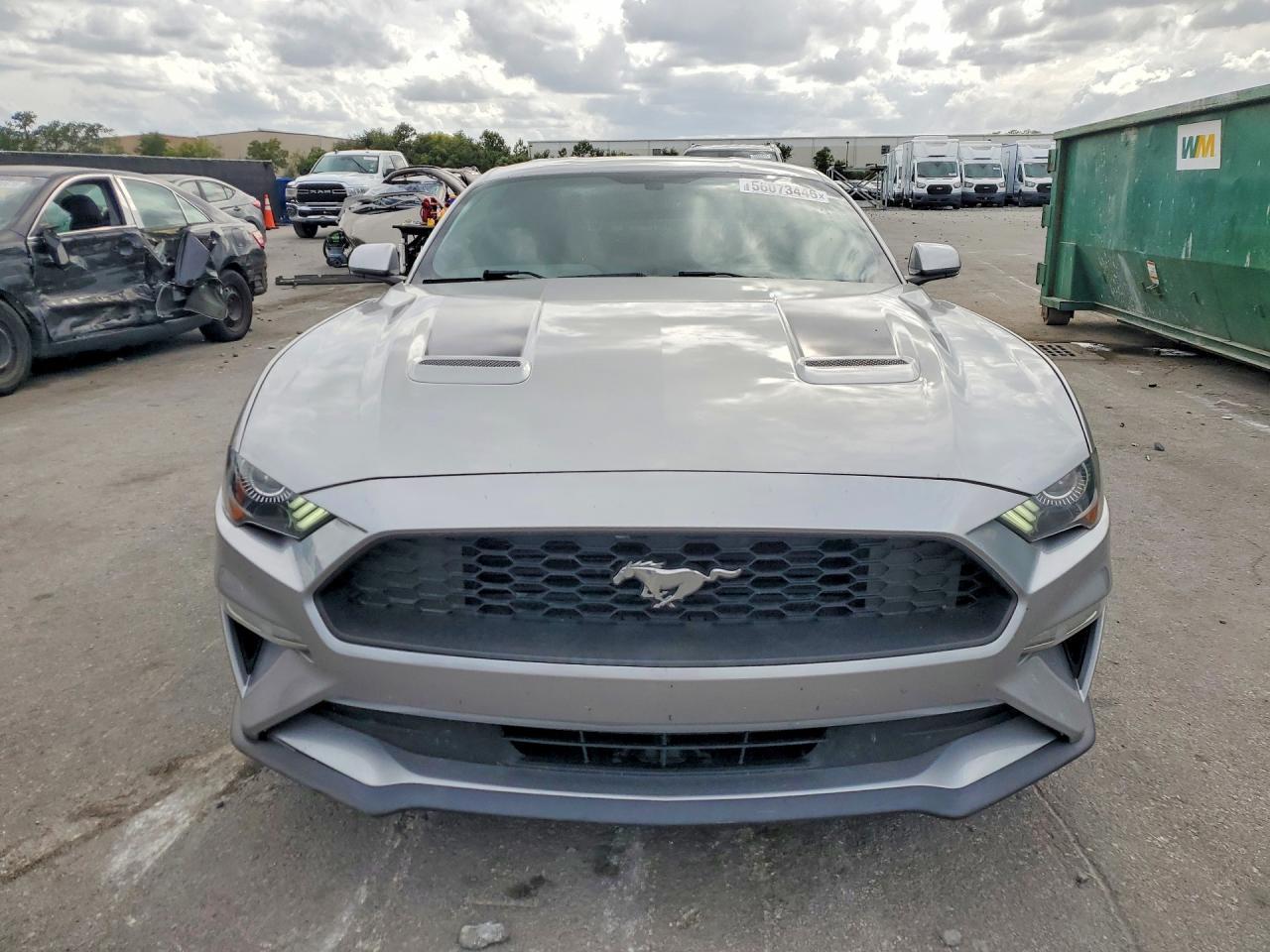 2020 Ford Mustang - zdjęcie 5
