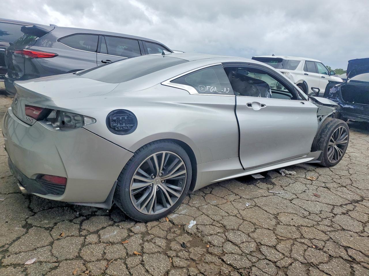 2019 Infiniti Q60 3.0T Luxe - zdjęcie 3