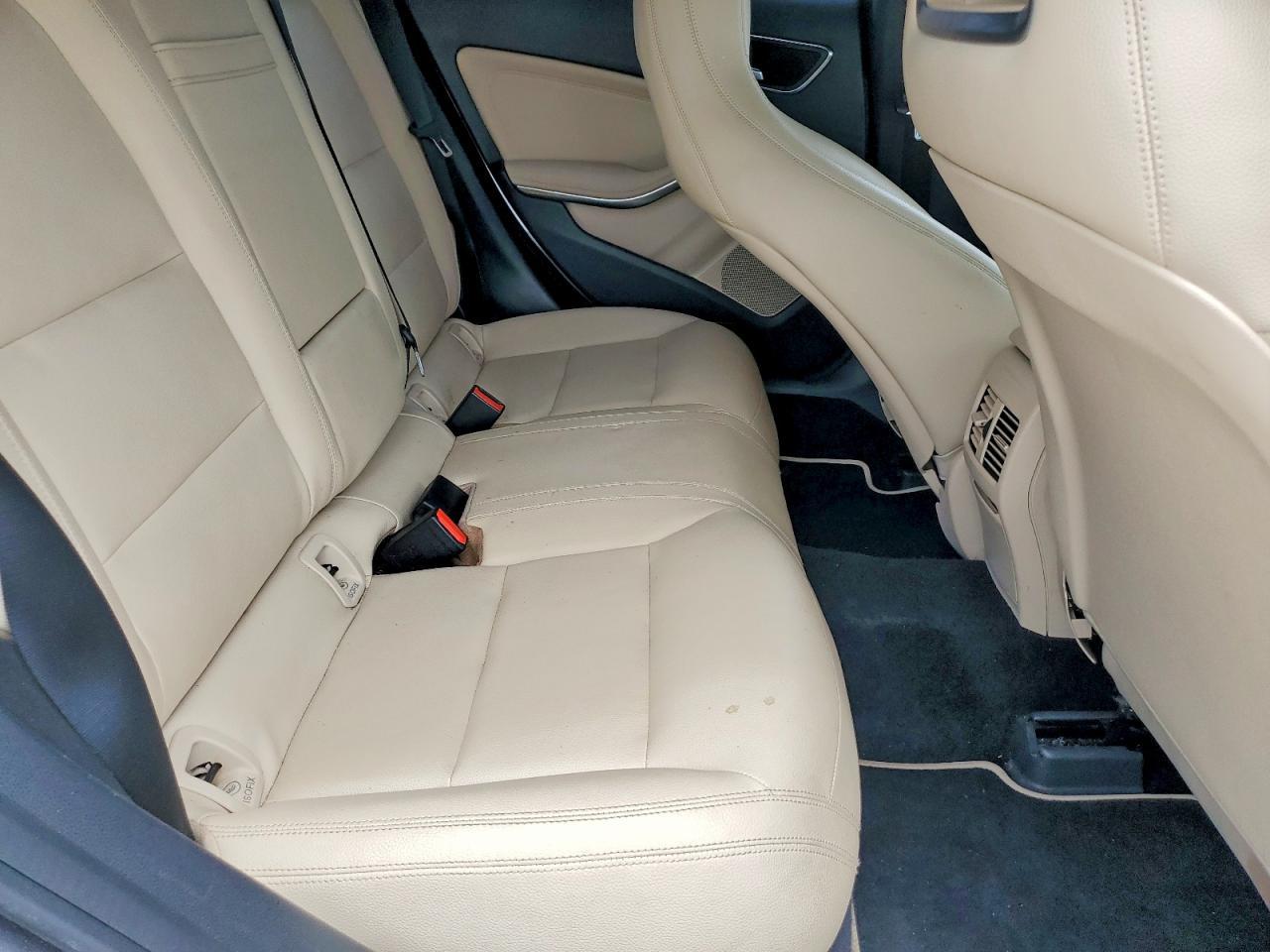 2016 Mercedes-Benz Cla 250 - zdjęcie 10