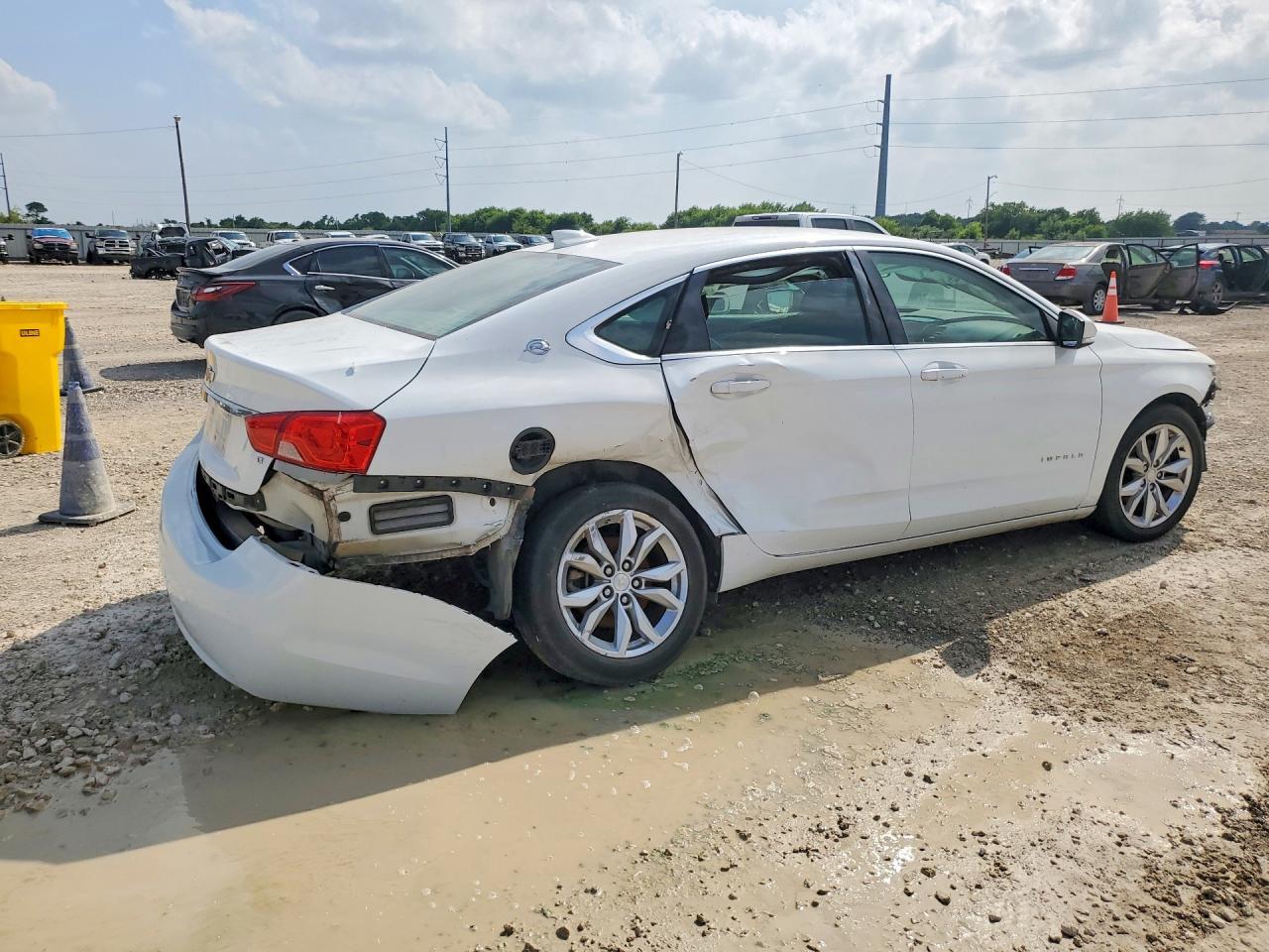 2017 Chevrolet Impala Lt - zdjęcie 3
