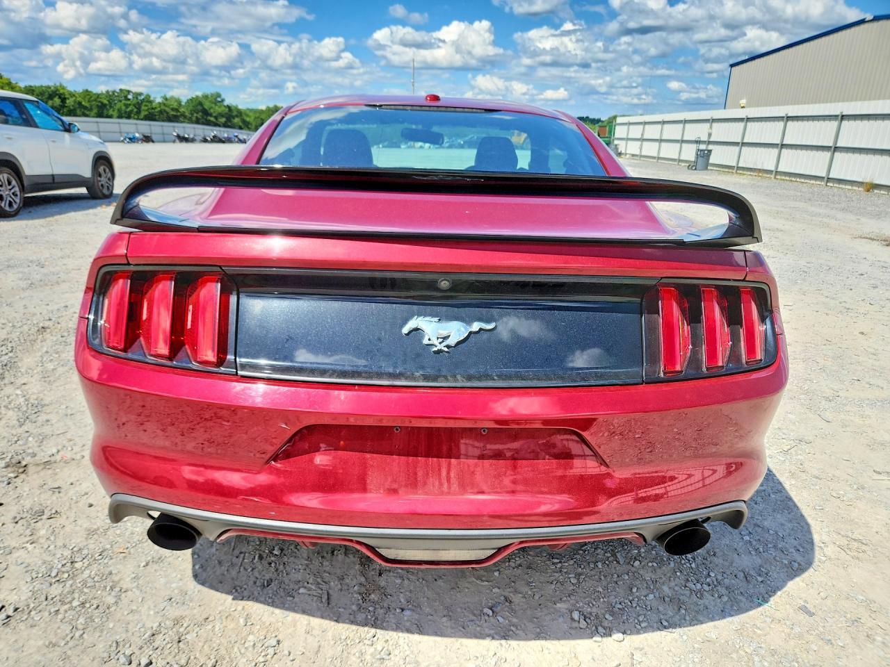 2016 Ford Mustang - zdjęcie 6