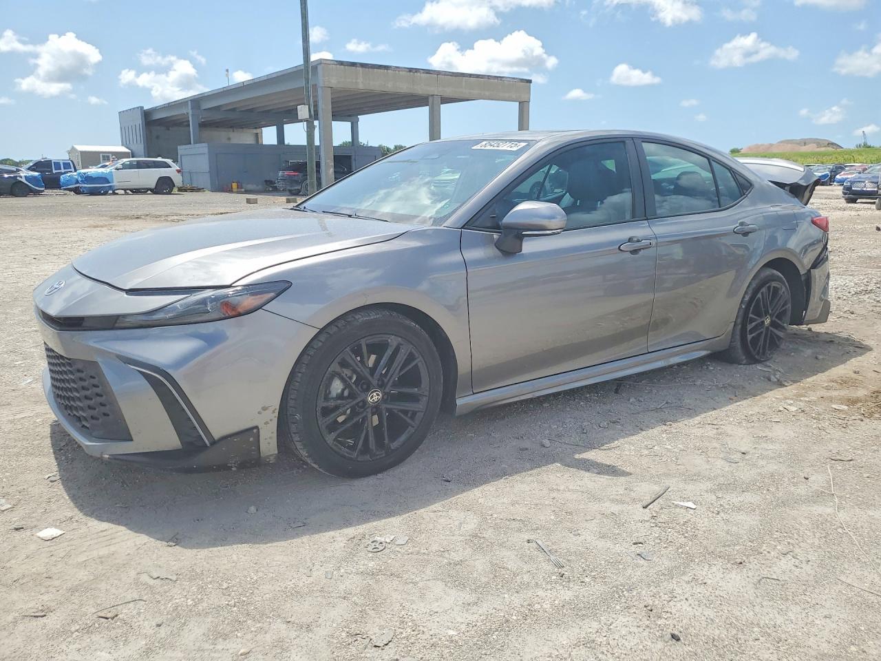 2025 Toyota Camry Se - zdjęcie główne