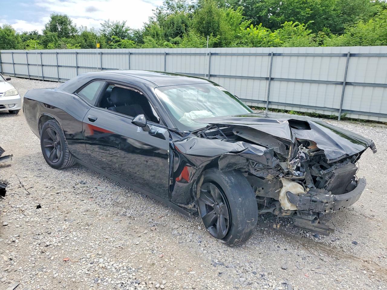 2017 Dodge Challenger Sxt - zdjęcie 4