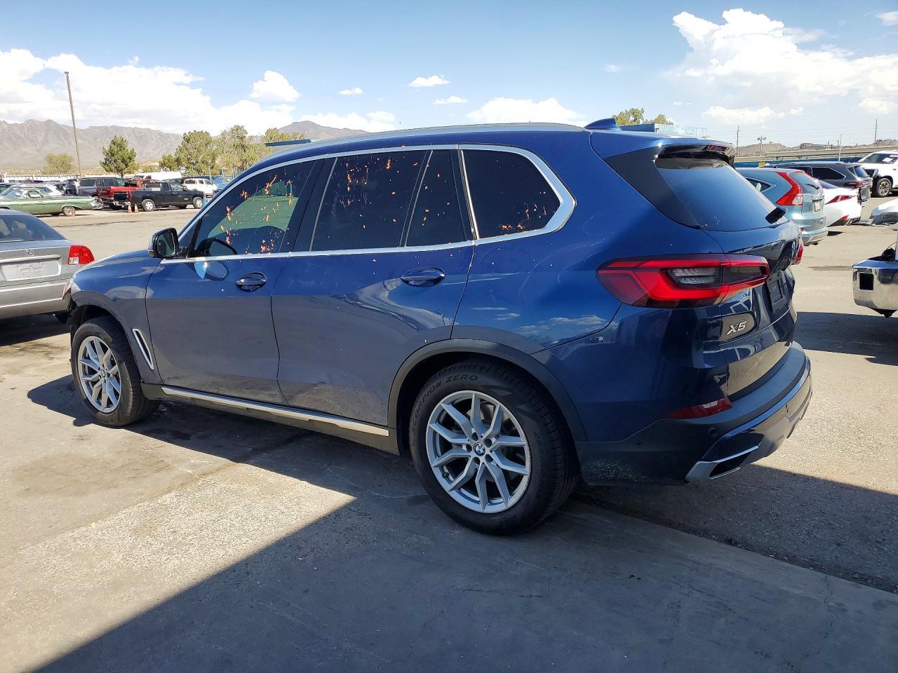 2019 BMW X5 xDrive40I - zdjęcie 2