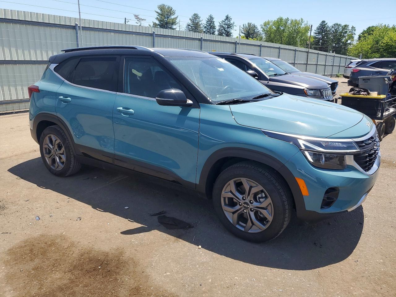 2024 Kia Seltos S - zdjęcie 4