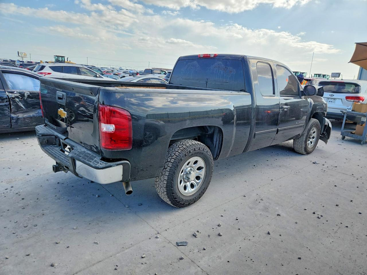2013 Chevrolet Silverado C1500 Ls - zdjęcie 3