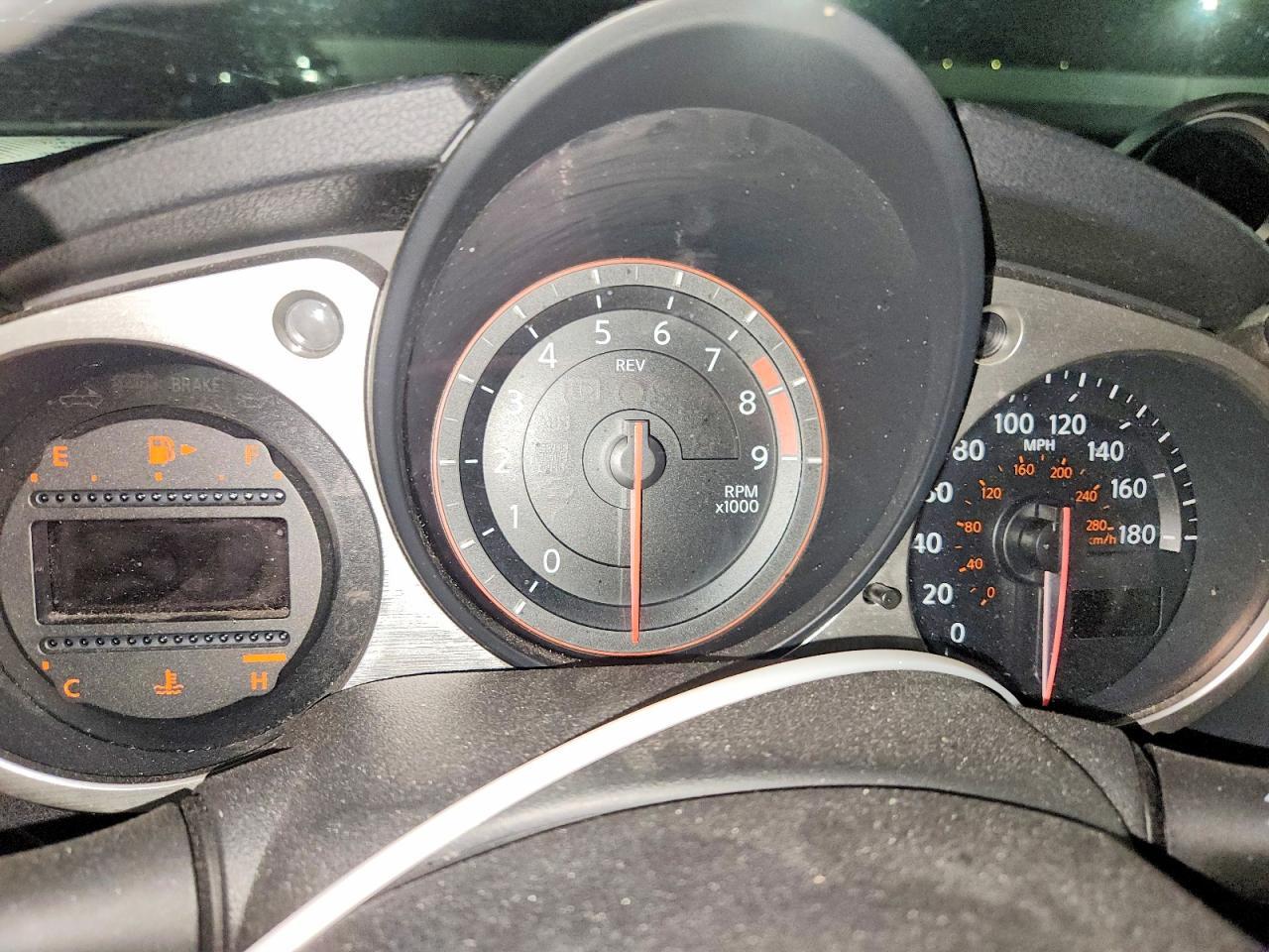 2016 Nissan 370Z Base - zdjęcie 9