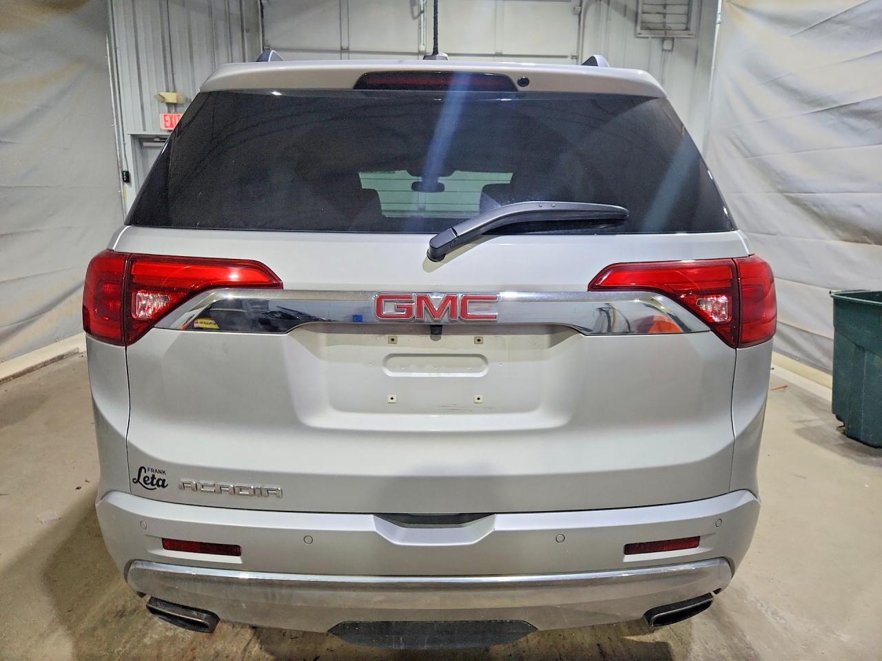 2019 GMC Acadia Denali - zdjęcie 6