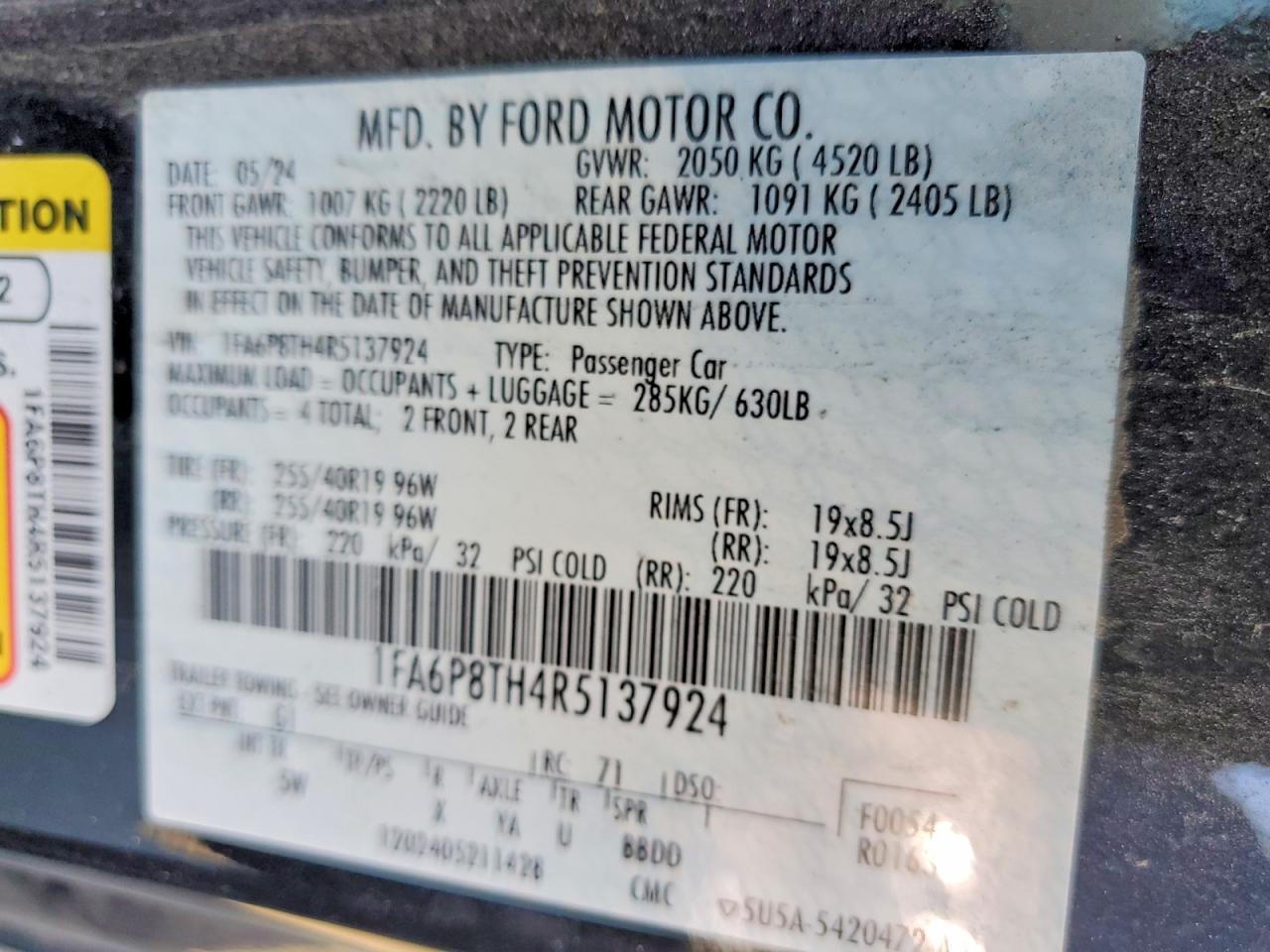 2024 Ford Mustang - zdjęcie 12