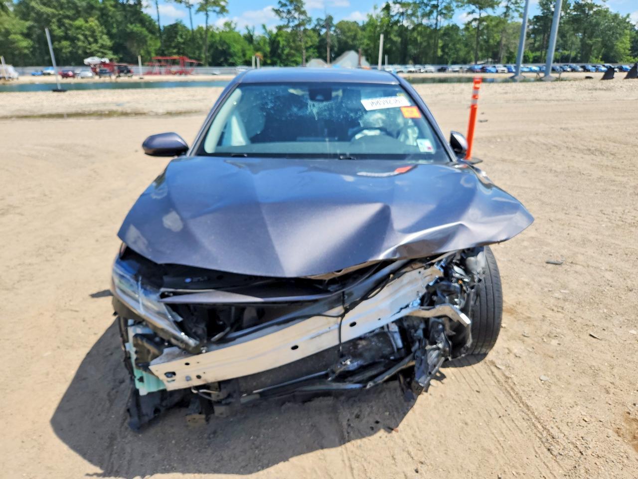 2024 Toyota Camry Le - zdjęcie 5
