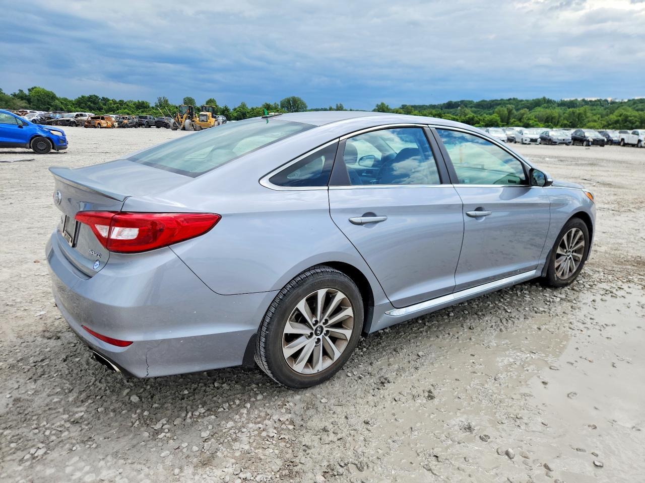 2017 Hyundai Sonata Sport - zdjęcie 3