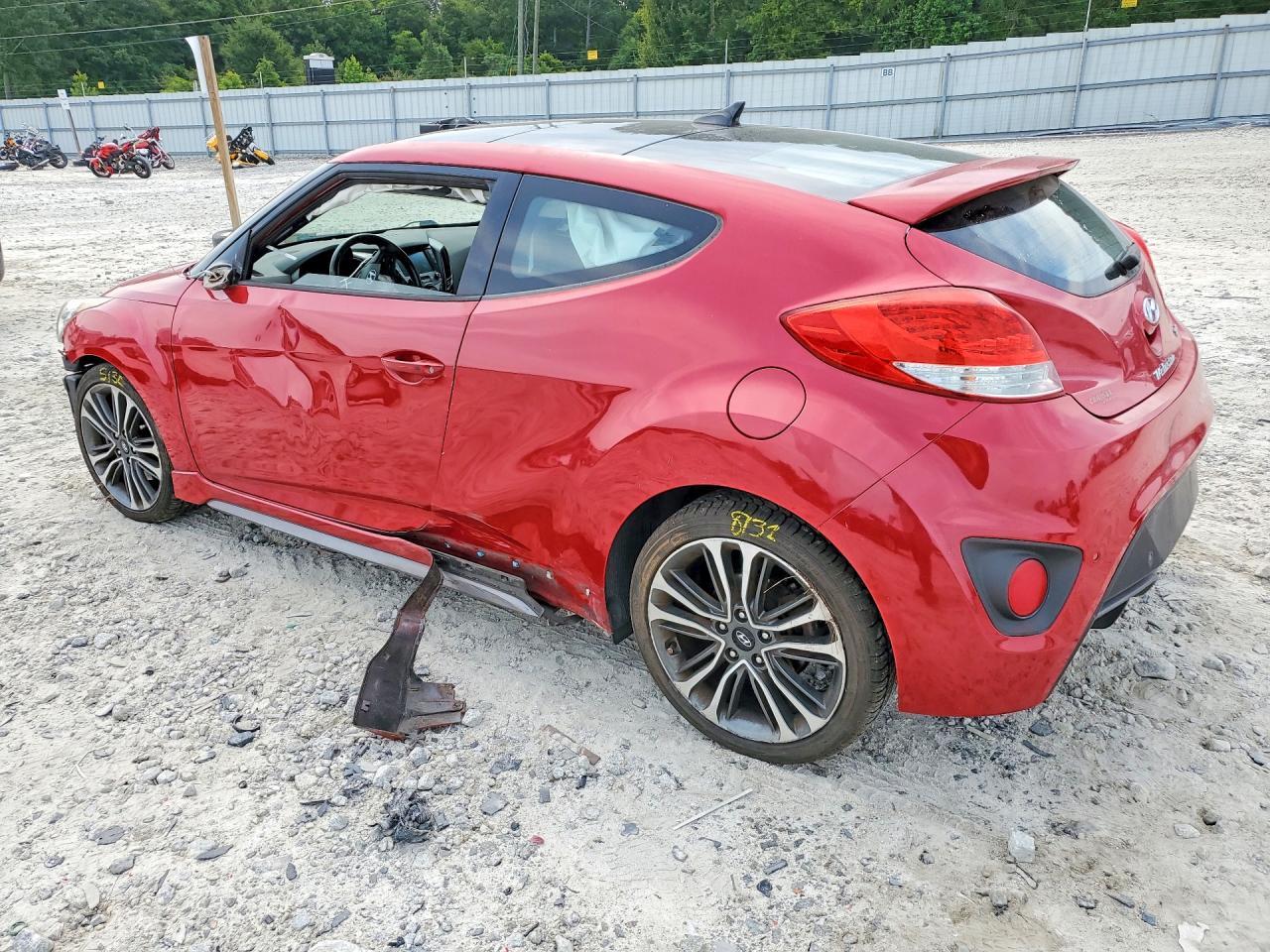Hyundai Veloster - zdjęcie 2