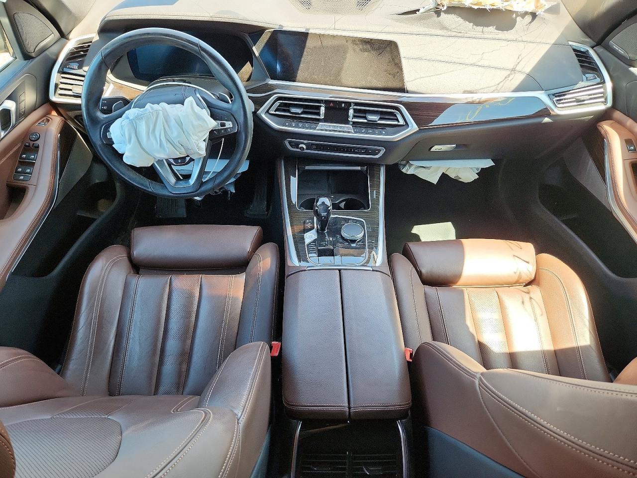 2021 BMW X5 xDrive40I - zdjęcie 8