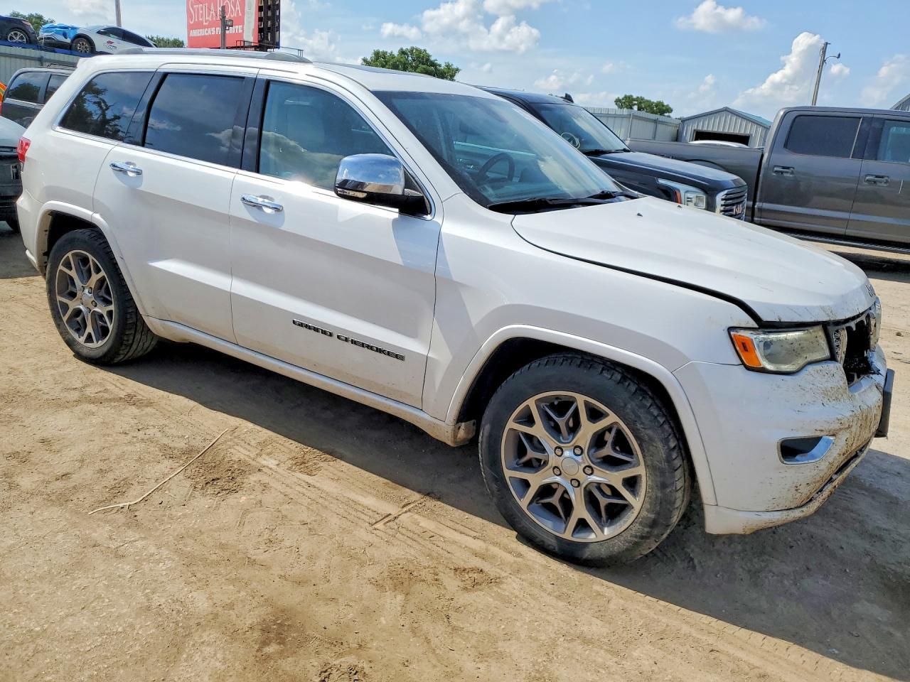 2020 Jeep Grand Cherokee Overland - zdjęcie 4