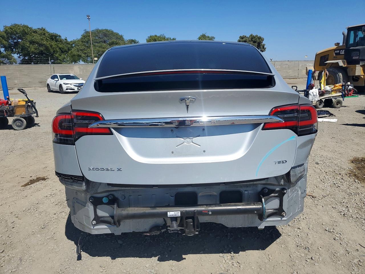 2017 Tesla Model X - zdjęcie 6