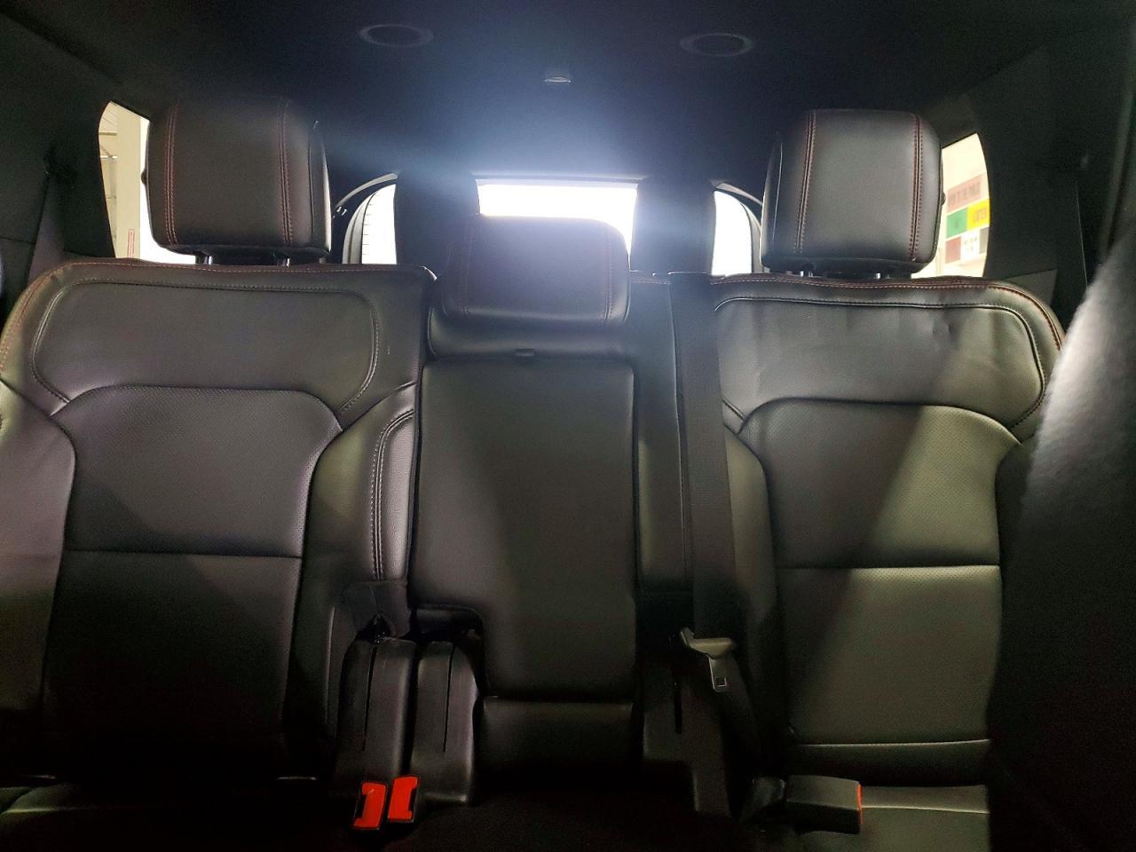 2017 Ford Explorer Sport - zdjęcie 10