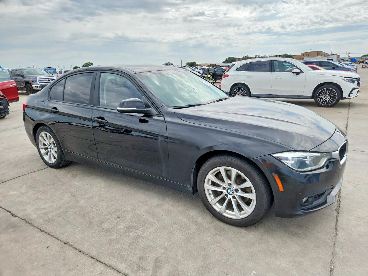 2018 BMW 320 I - zdjęcie 4