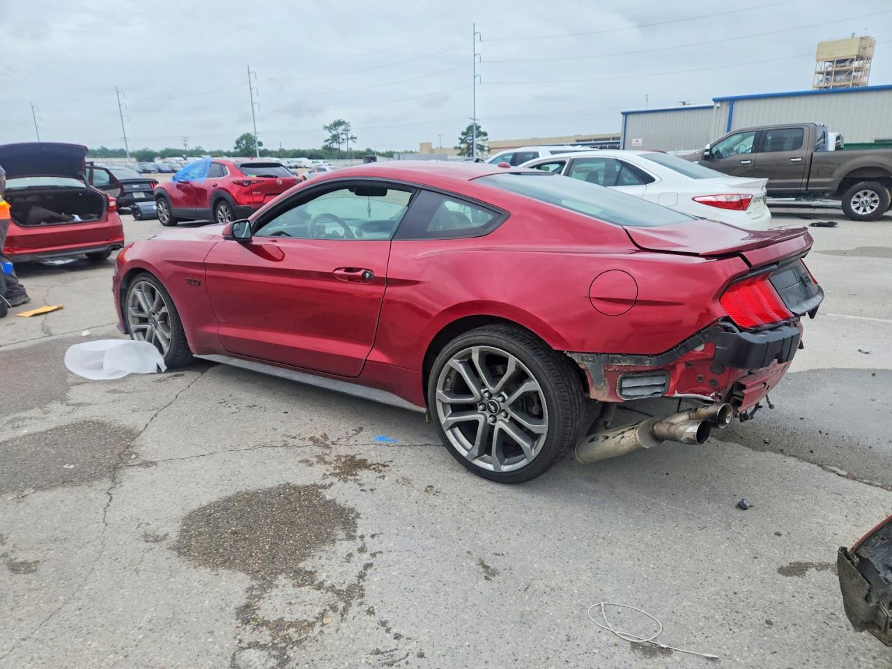 2019 Ford Mustang Gt - zdjęcie 2