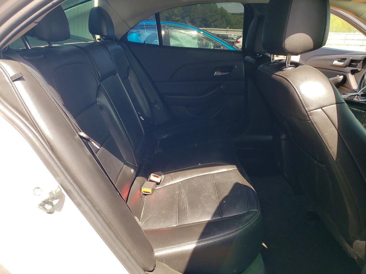 2015 Chevrolet Malibu 2Lt - zdjęcie 10