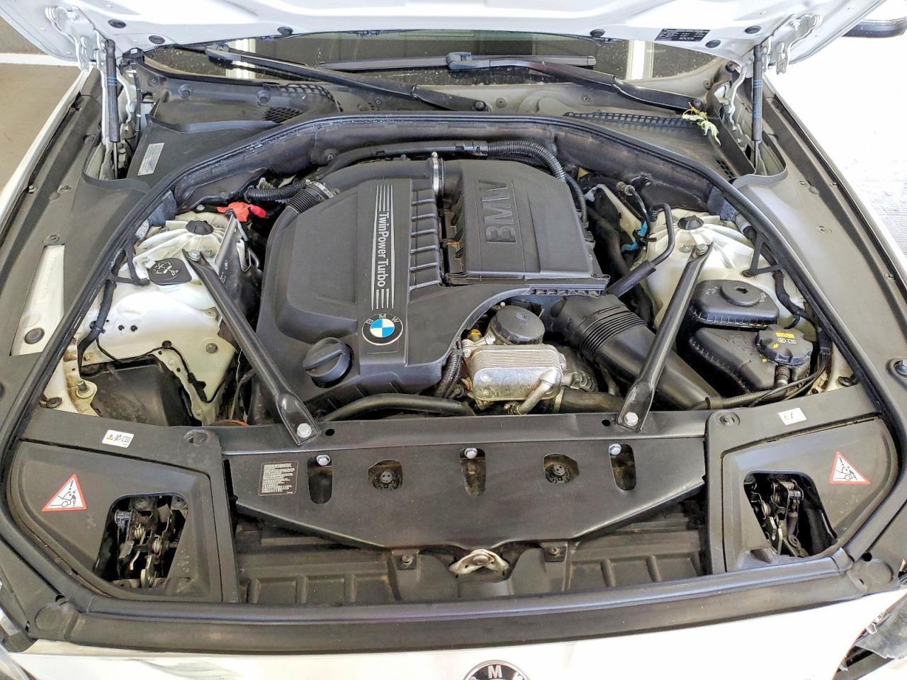 2016 BMW 535 Xi - zdjęcie 11