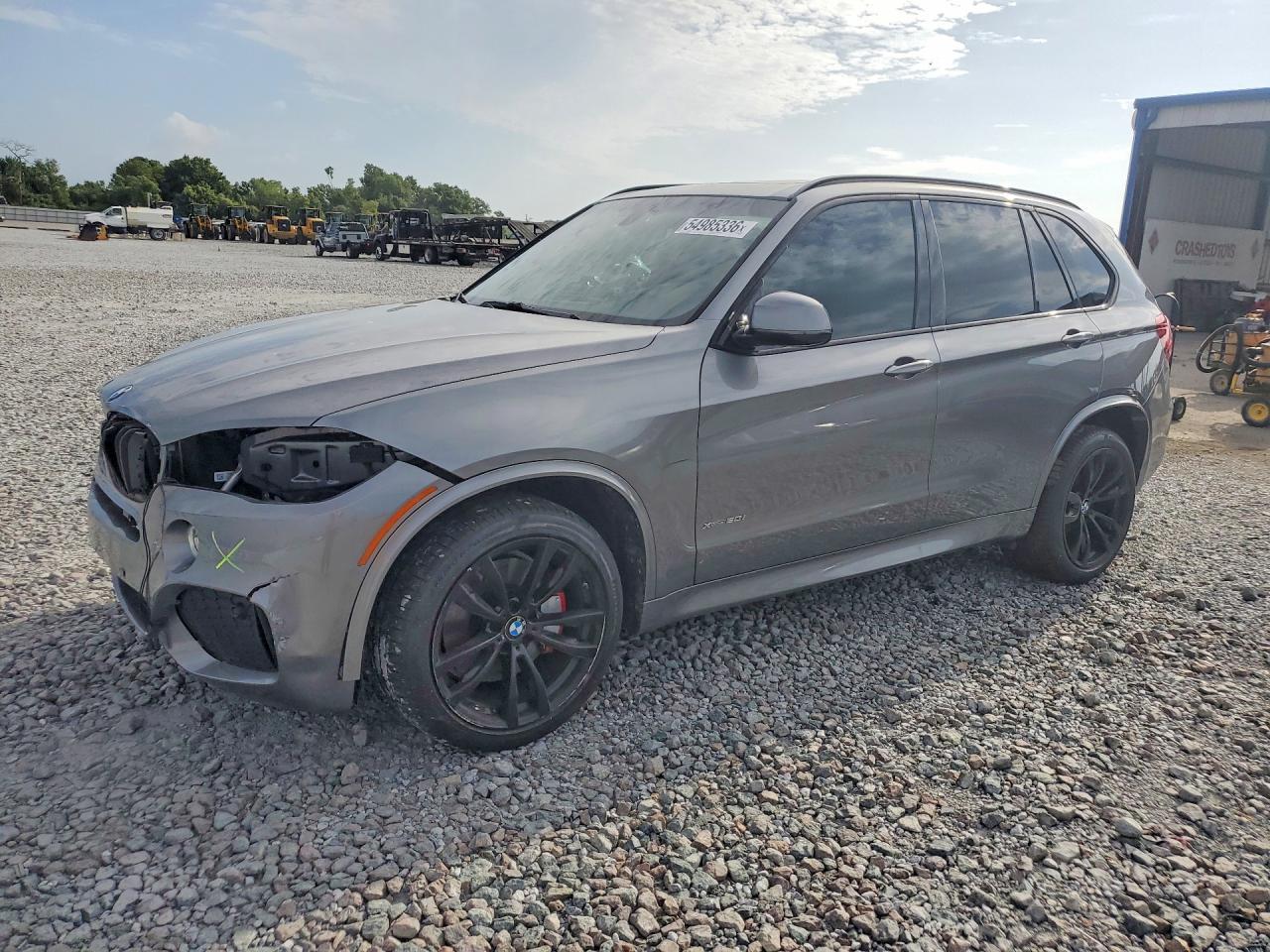 2017 BMW X5 xDrive50I - zdjęcie główne