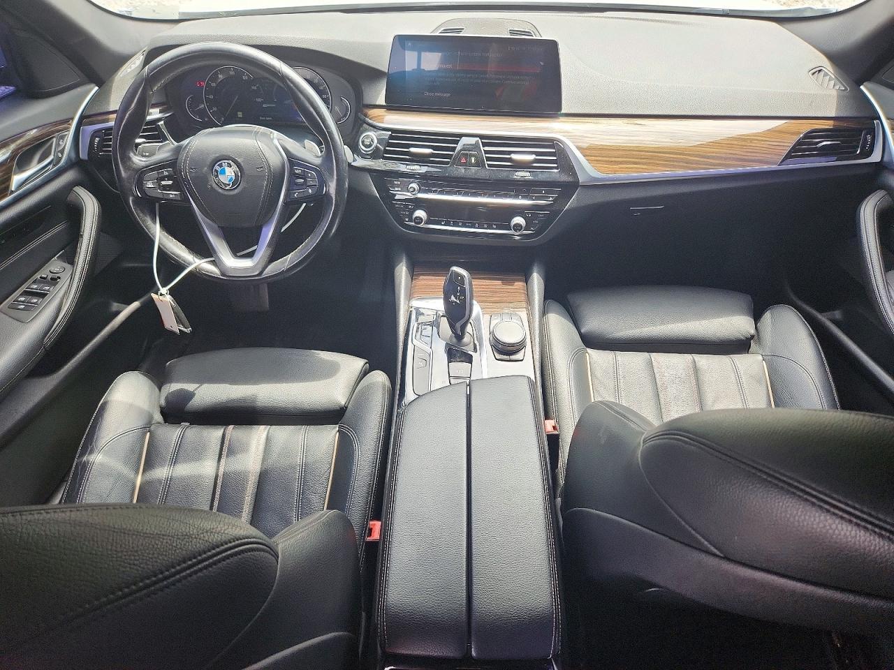 2019 BMW 530E - zdjęcie 8