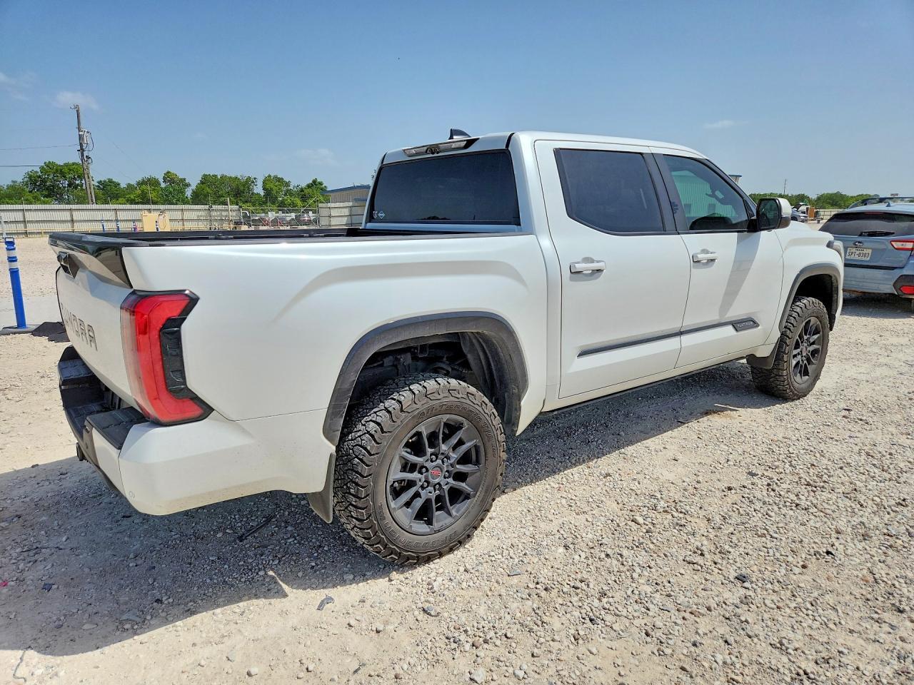 2024 Toyota Tundra Platinum - zdjęcie 3
