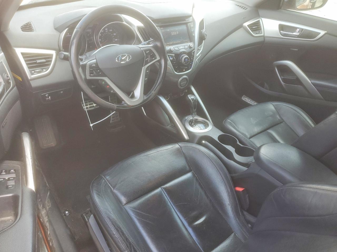 2014 Hyundai Veloster Re:flex - zdjęcie 8