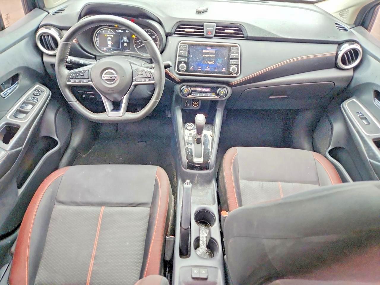 2020 Nissan Versa Sr - zdjęcie 8