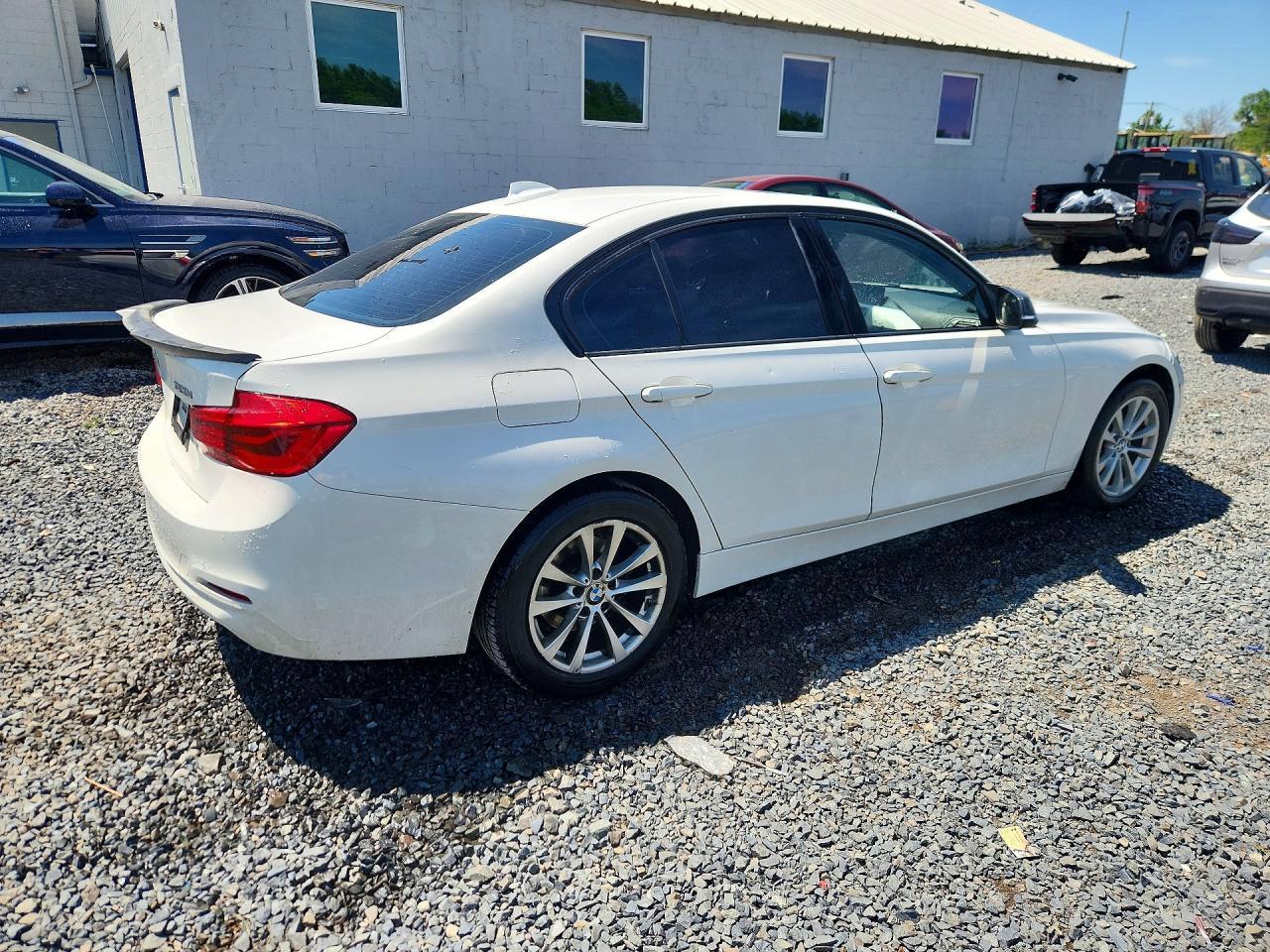 2018 BMW Seria 3 320i - zdjęcie 3