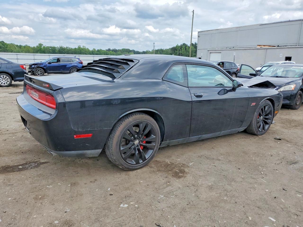 Dodge Challenger - zdjęcie 3