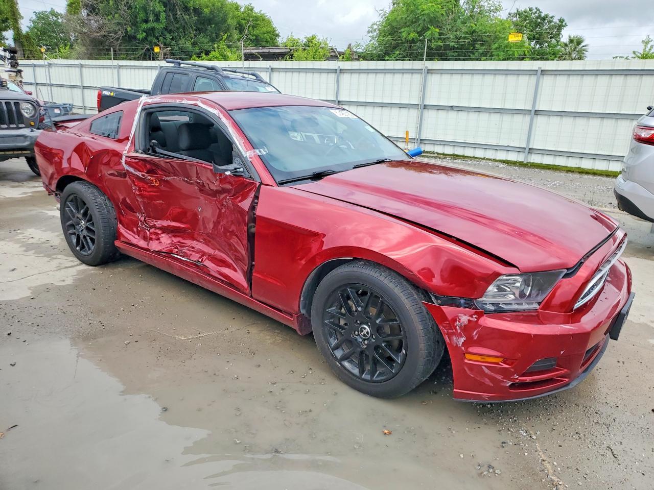 2014 Ford Mustang - zdjęcie 4