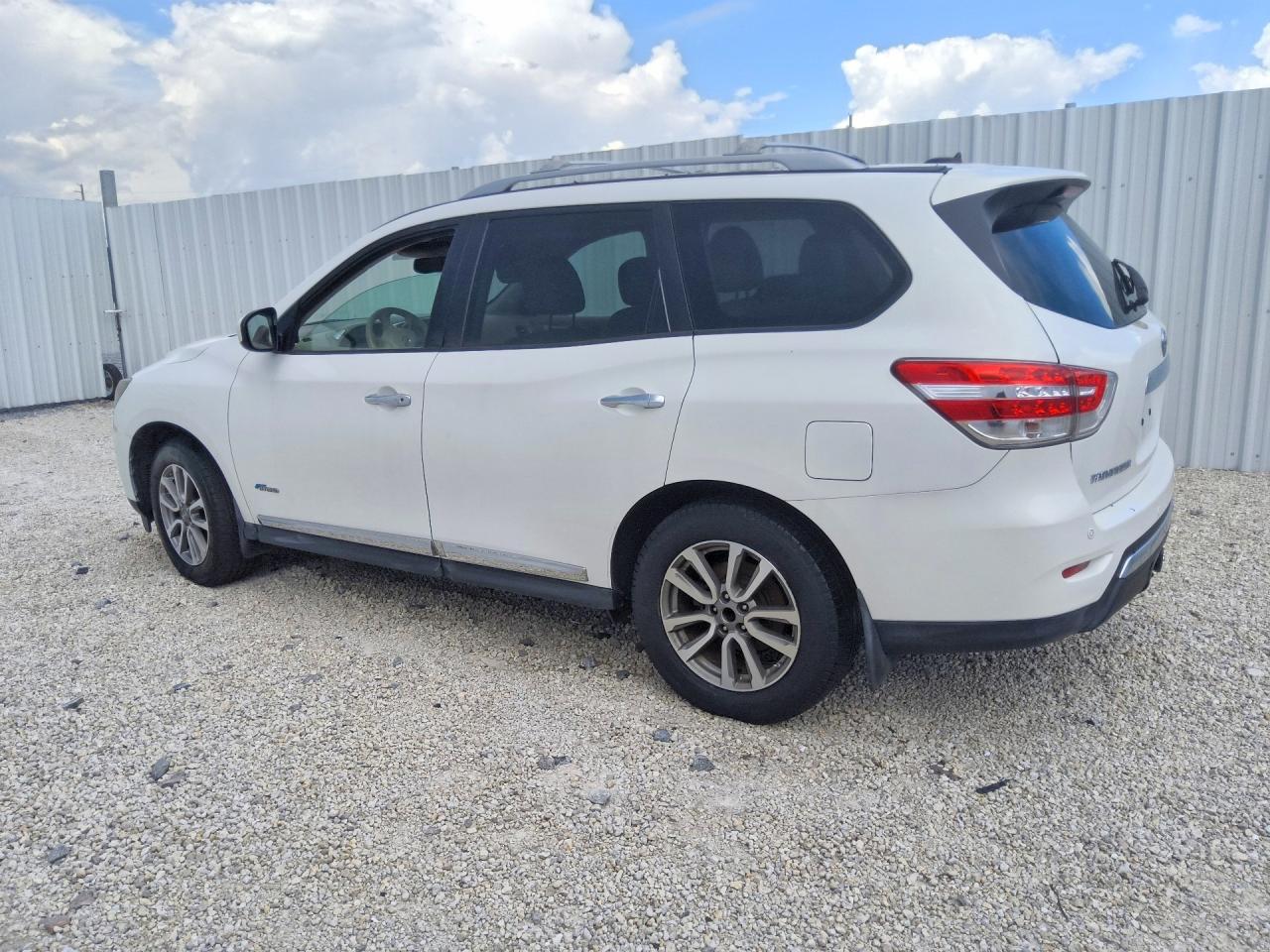 2014 Nissan Pathfinder Hybrid Sl - zdjęcie 2