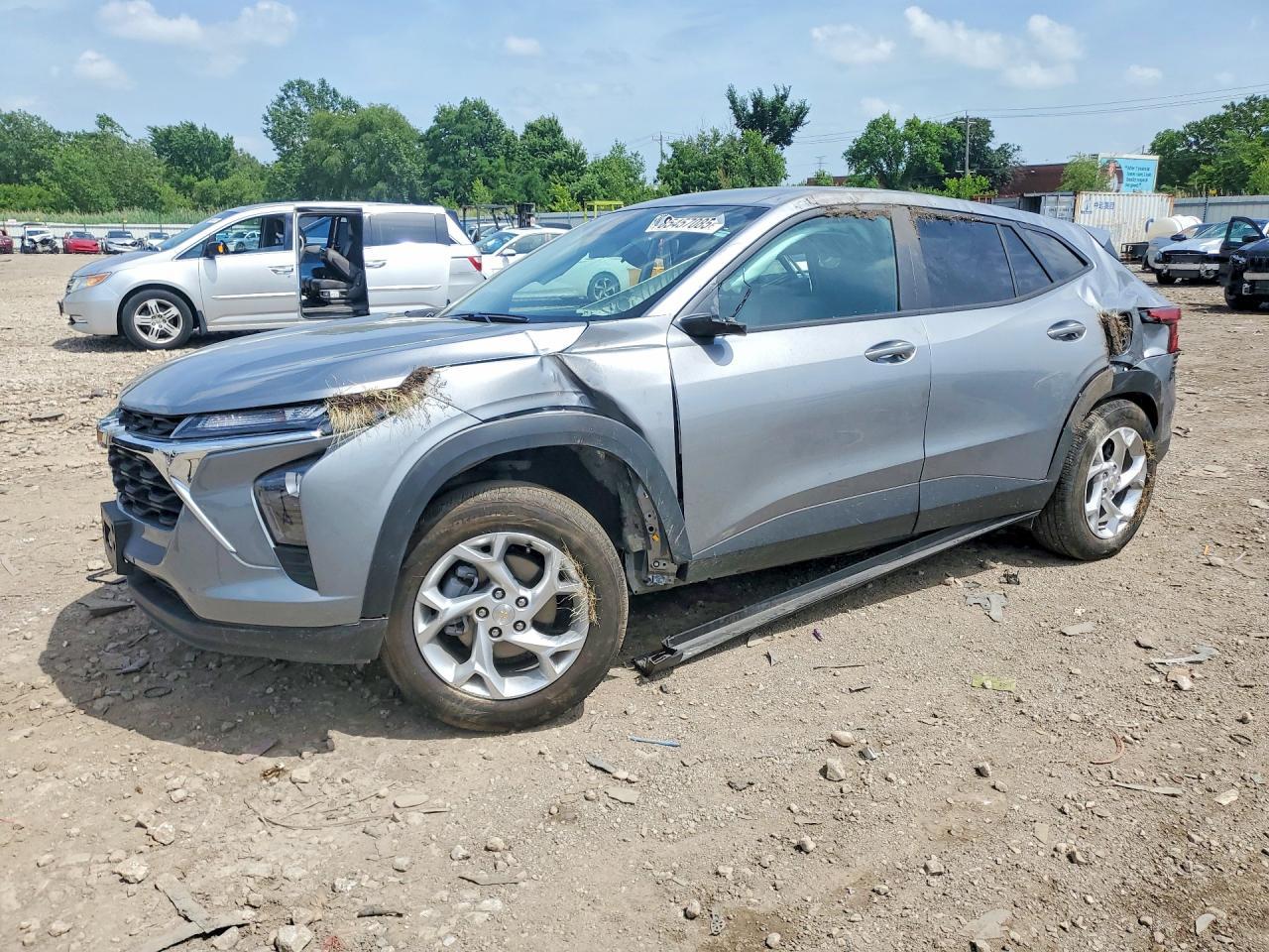 2026 Chevrolet Trax Ls - zdjęcie główne