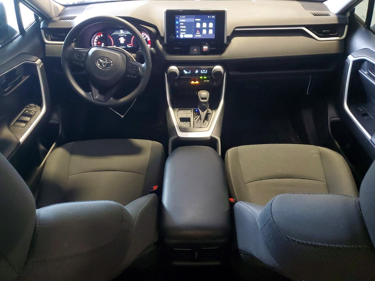 2025 Toyota Rav4 Le - zdjęcie 8