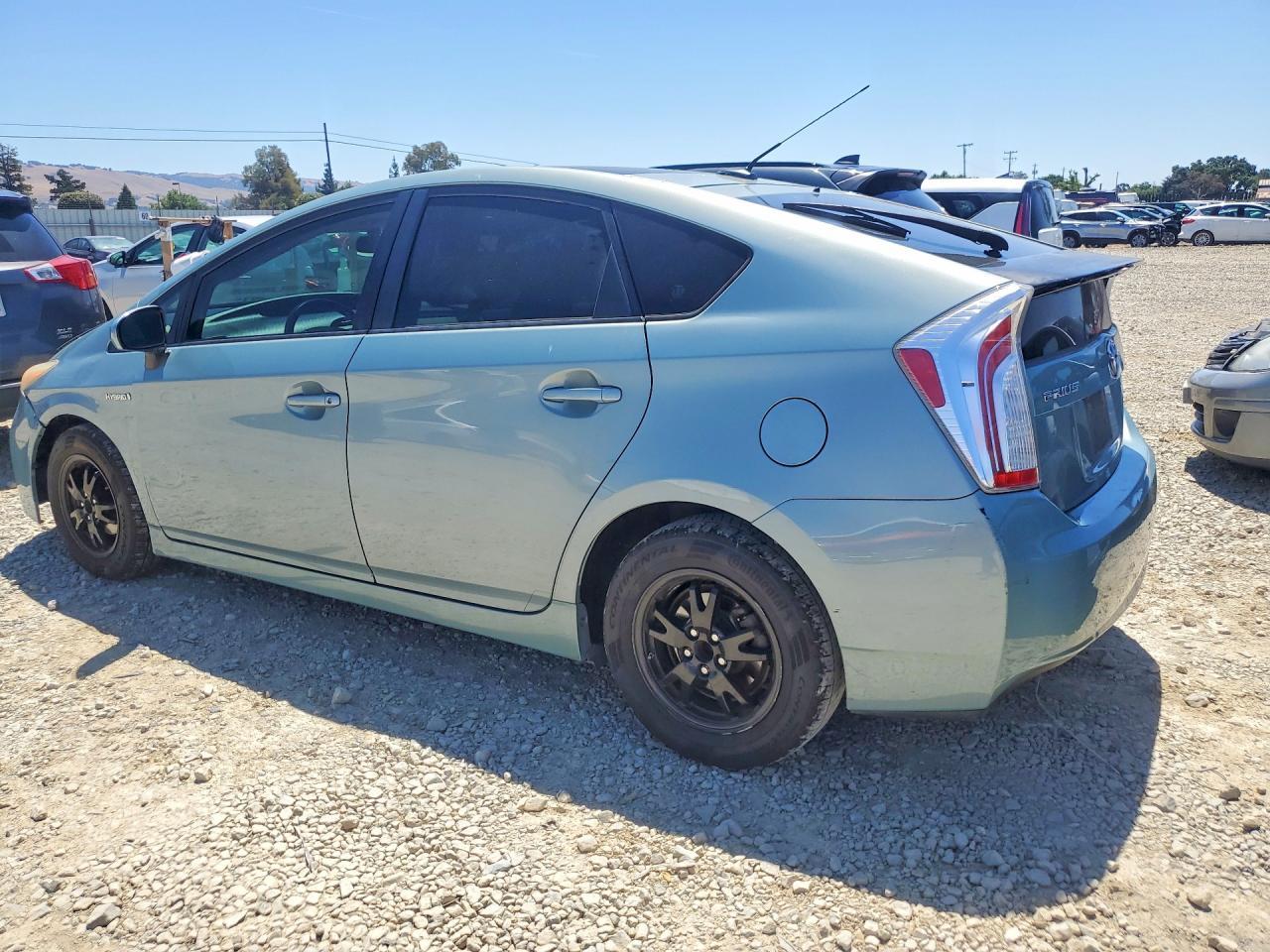 2013 Toyota Prius Three - zdjęcie 2