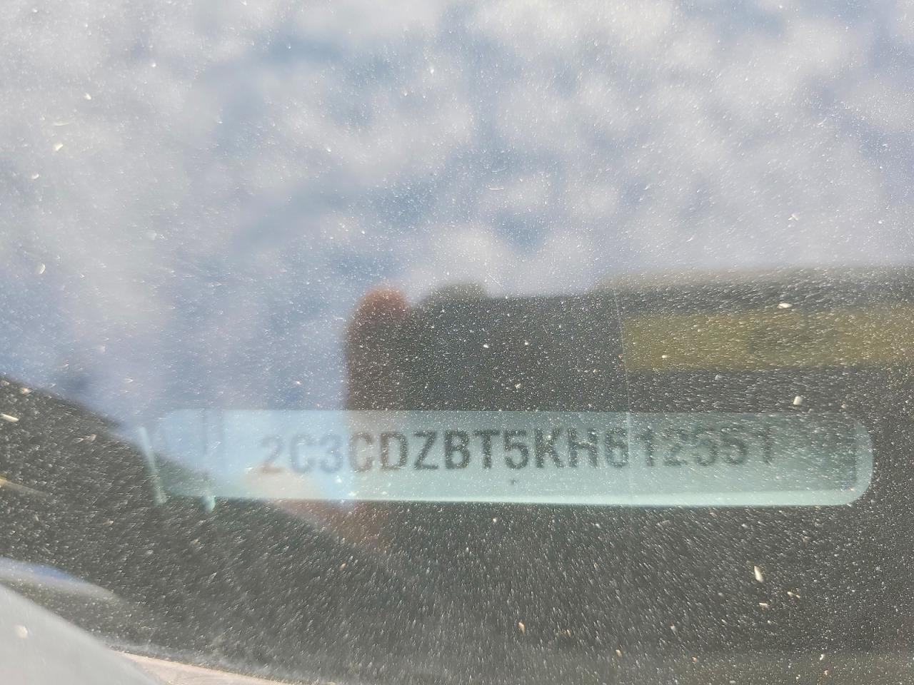 2019 Dodge Challenger R/T - zdjęcie 12