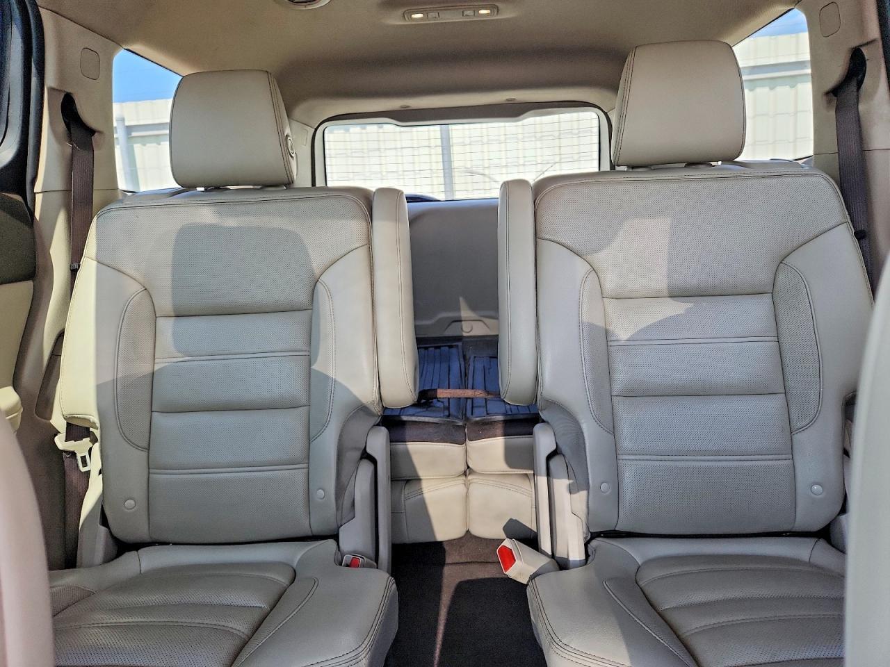 2018 GMC Acadia Denali - zdjęcie 10